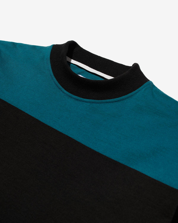 Noah - Mockneck Top - Detail