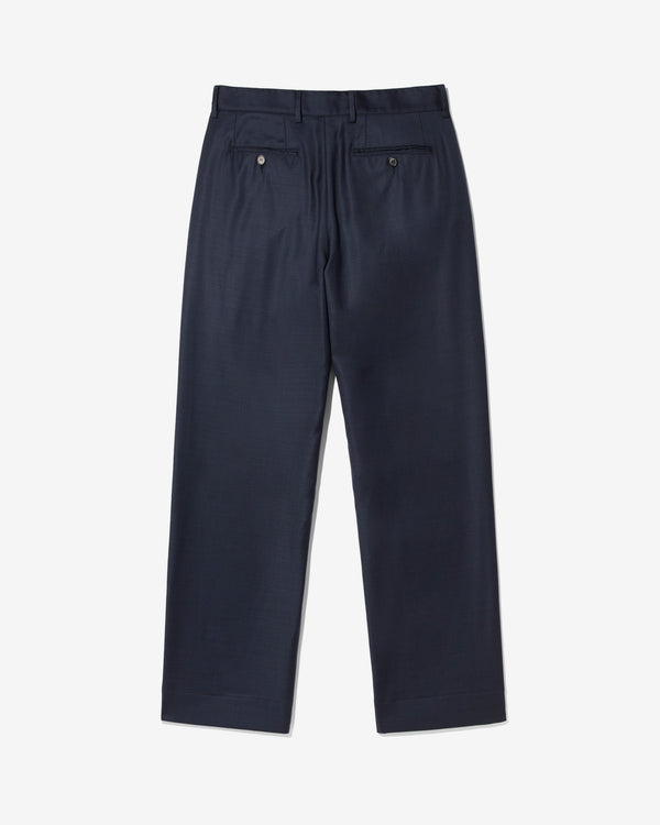 Noah - Double-Pleat Split Hem Pant - Detail