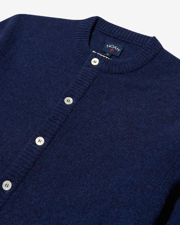 Noah - Shetland Cardigan - Detail